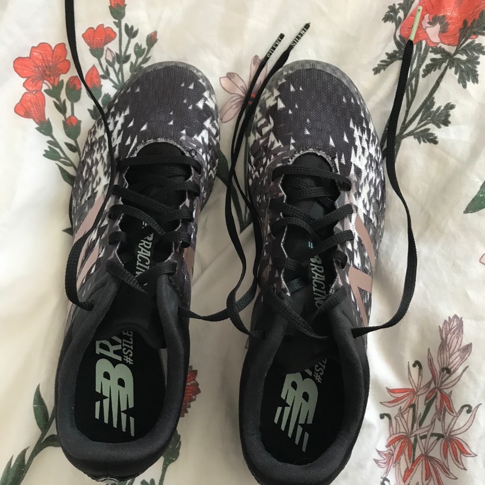 New Balance Mid-Distance Track Spikes